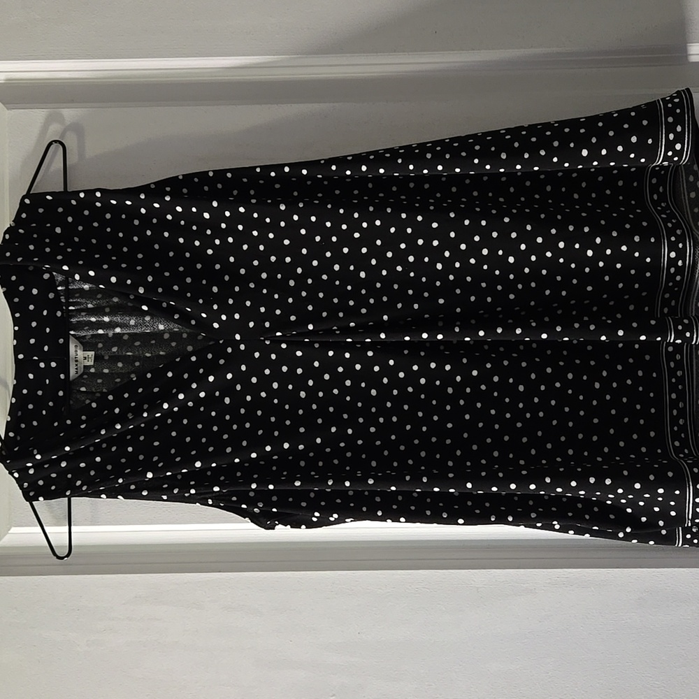 Max Studio Flowy Tank Size M